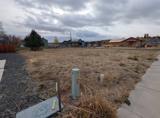 516 W Ridge Ave, Hines, OR 97738