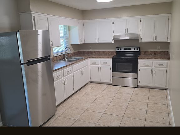 2nd image of 4628 Date Palm Dr