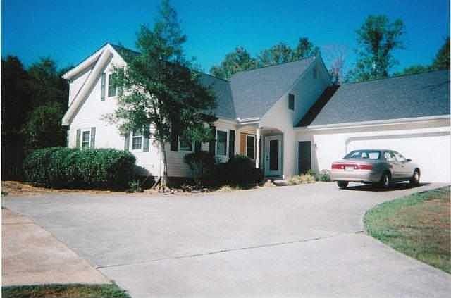 1st image of 150 King Arthur Ct NW
