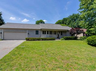 8271 Curwood Dr, Jenison, MI 49428