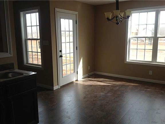 5th image of 152 Fox Xing Lot 152