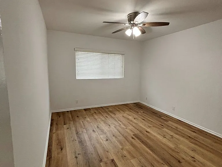 334 S. Hobart Blvd — Photo 24