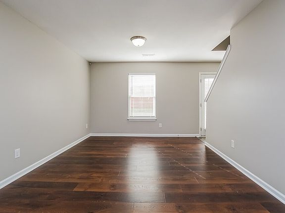 4th image of 280 Randolph Dr