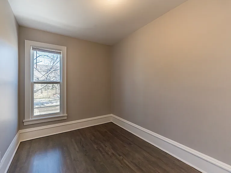 138 8th Ave NE #2 — Photo 7