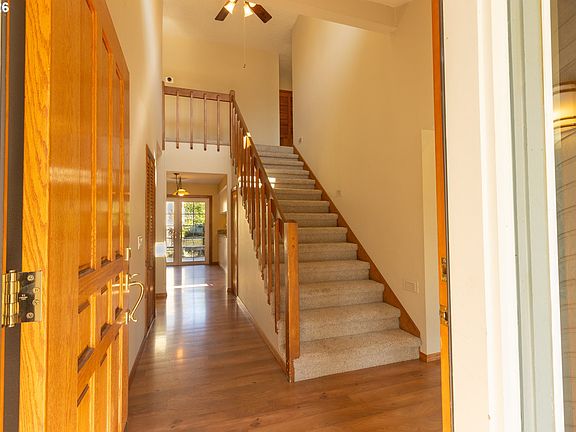 3rd image of 17745 SW Meadowbrook Way