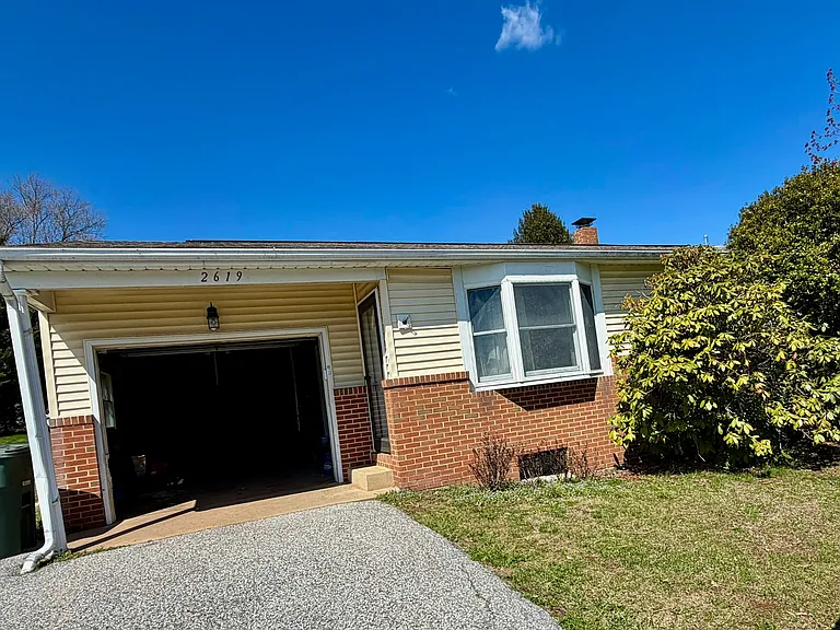 2619 Emig Mill Rd — Photo 1