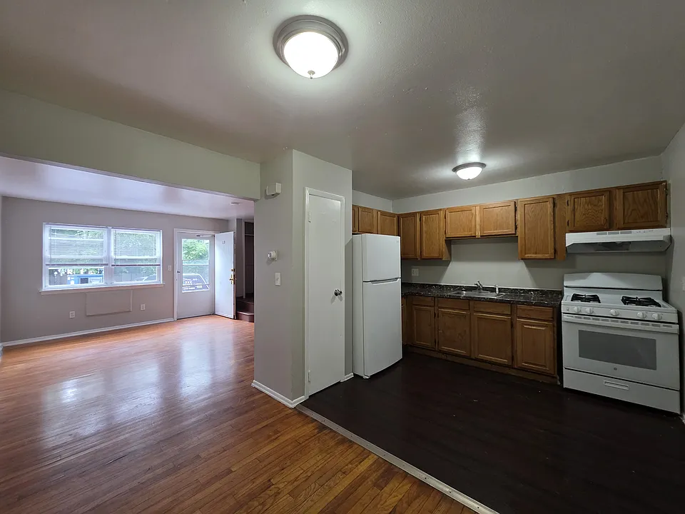 277 Blake St #28