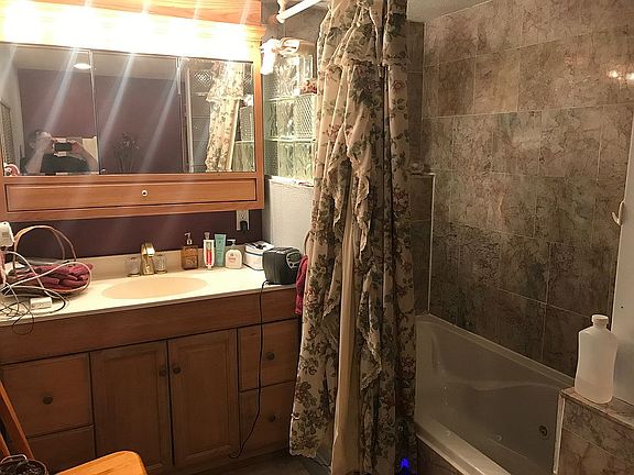 main floor bath
