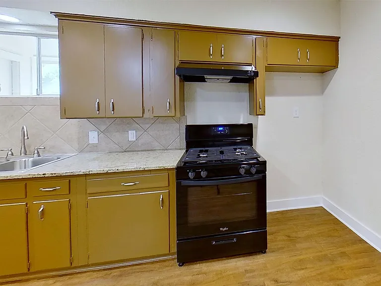 2107 Magnolia Dr #B — Photo 12