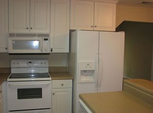 122 Sunnymeade Dr, Warner Robins, GA 31093