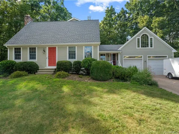 52 Cherry Tree Lane, Colchester, CT 06415