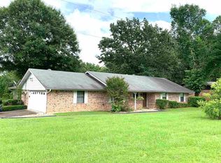 106 Sleepy Hollow Ln, Atlanta, TX 75551