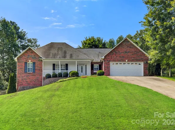3583 Hunters Path Dr, Granite Falls, NC 28630