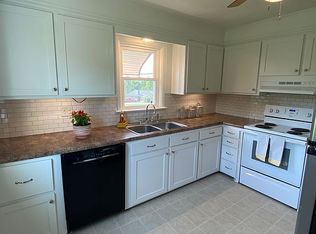 45 Hermitage Rd, Staunton, VA 24401