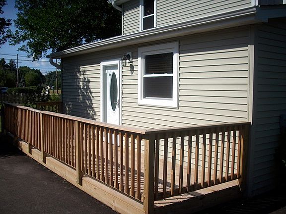 3rd image of 25231 W Claridan Ave