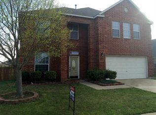 9008 Saratoga Rd, Fort Worth, TX 76244