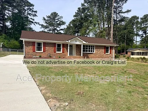643 Wakefield Dr Photo 1