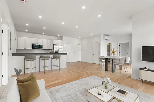 Residence at 581 Photo 1