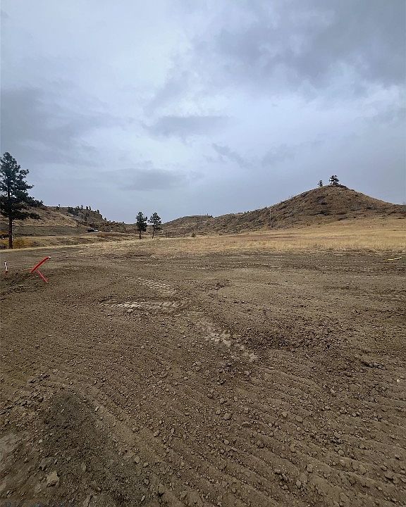 2nd image of 8 Sanctuary Canyon Rd