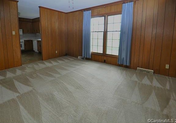 4th image of 3113 Pinemont Ln