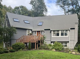 11 Bayview Ave, East Setauket, NY