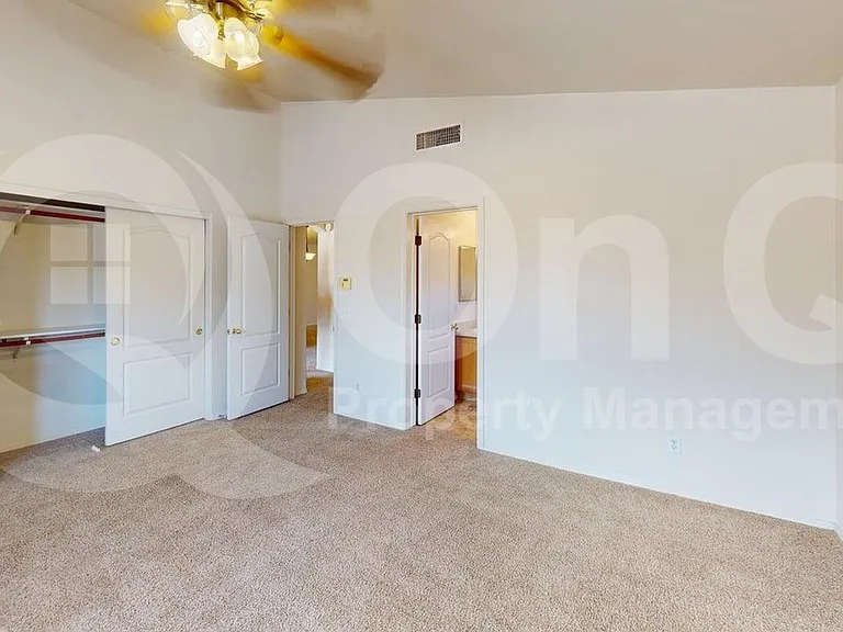 2396 W Silverbell Tree Dr — Photo 10