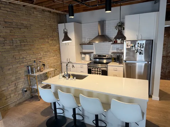 W Pointe Lofts/Borger Building - 235 S 2nd St. (13 Units Luxury Apartments + Commercial), 235 S 2nd St #402, Milwaukee, WI 53204