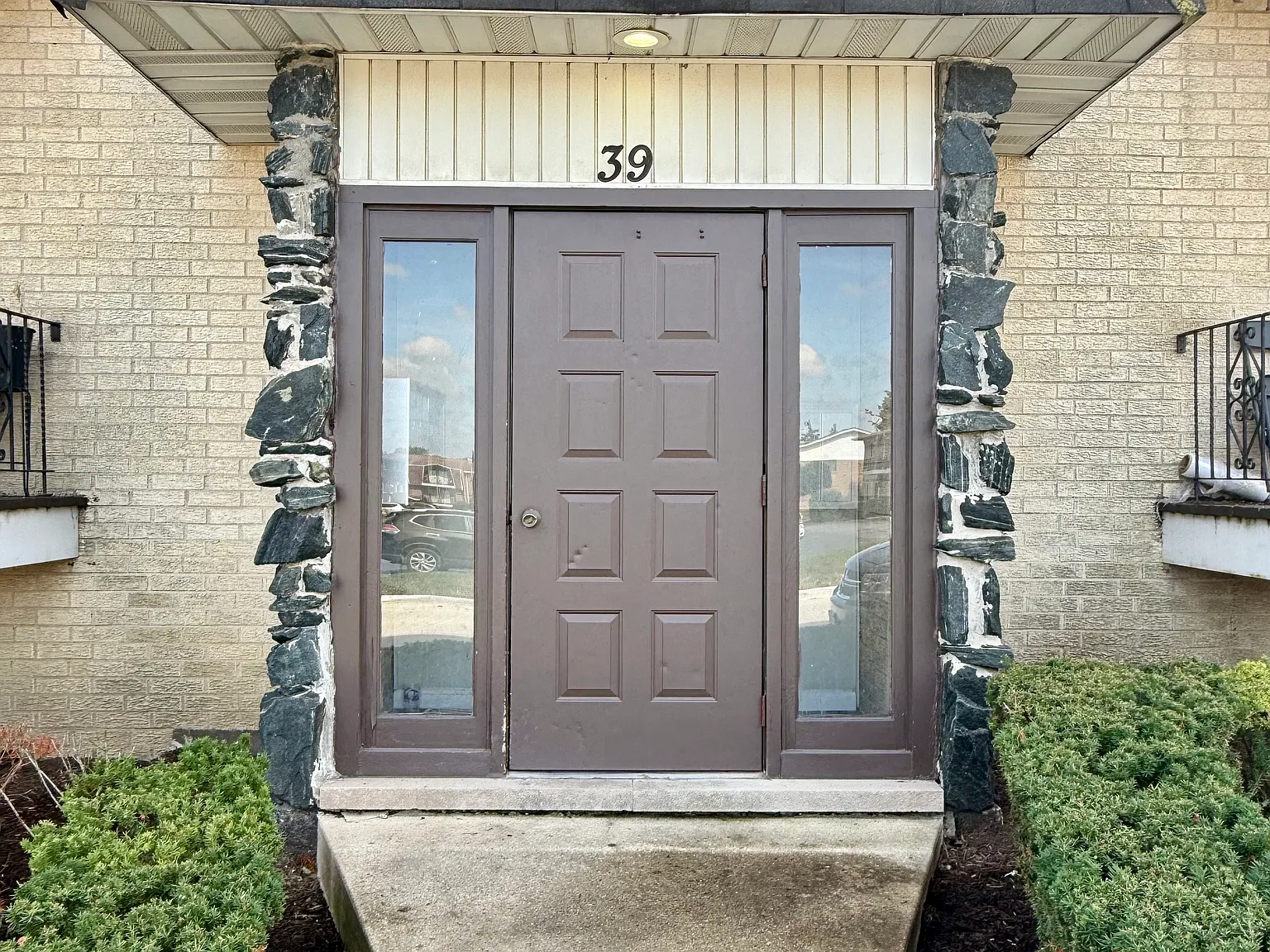 2 bed, 1150 sqft, $1,850 — Photo 3