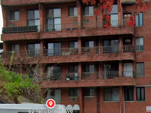 (undisclosed Address), Staten Island, NY 10304