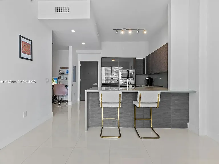 1080 Brickell Ave #287 — Photo 3