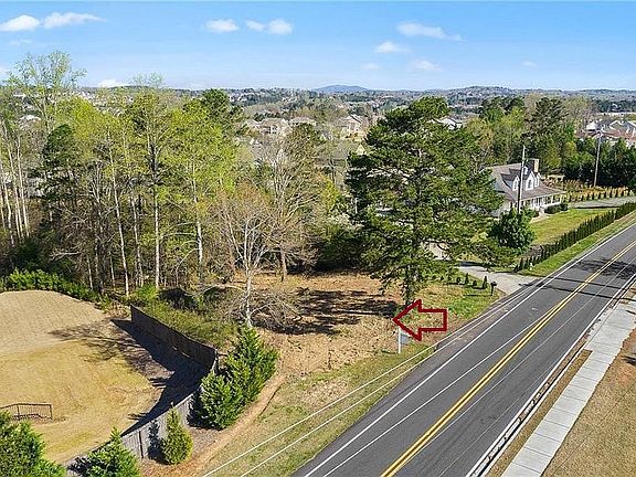3rd image of 270 Nichols Dr