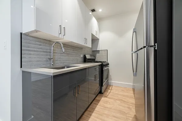 Rented by Joel Scharf, LREB | media 20