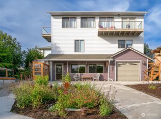 1630 W 4th St, Port Angeles, WA