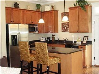 2nd image of 108 Wrigley Blvd