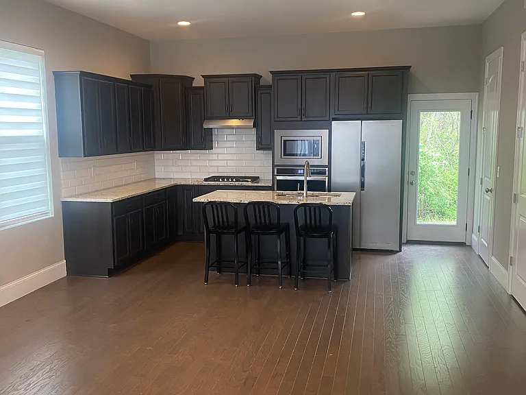 105 Bellagio Villas Dr — Photo 2