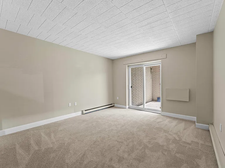 45 Timmins Cres — Photo 6