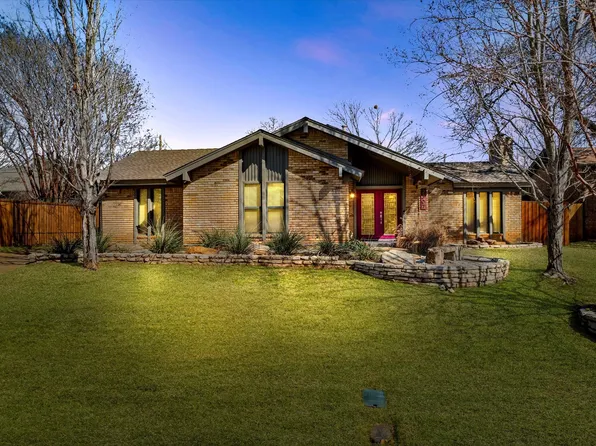 2307 Country Green Ln, Arlington, TX 76011