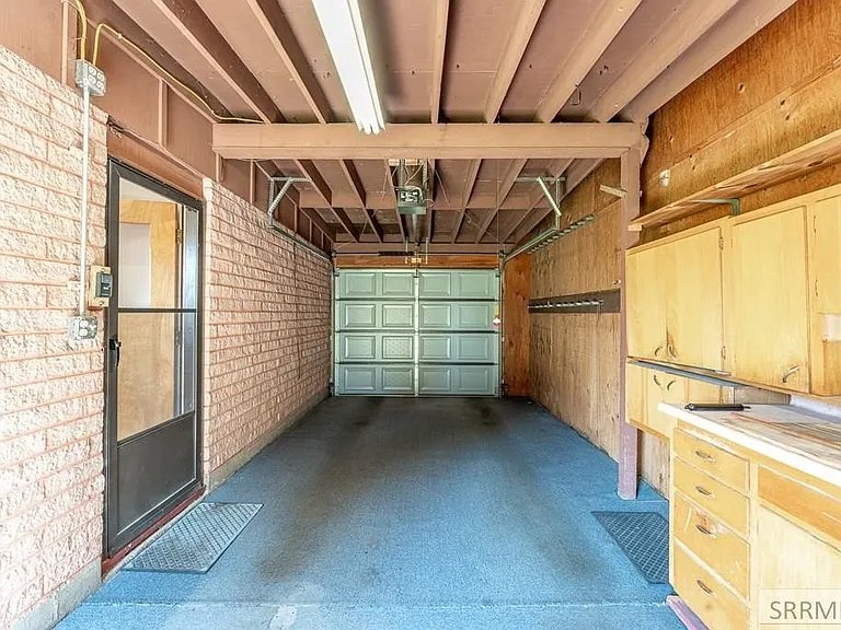 328 Melrose Dr — Photo 28