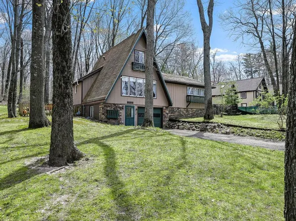 N7898 COUNTY ROAD G, Iola, WI 54945