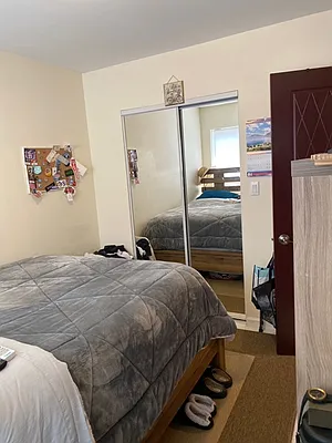 Rented by 18 REALTY | media 36