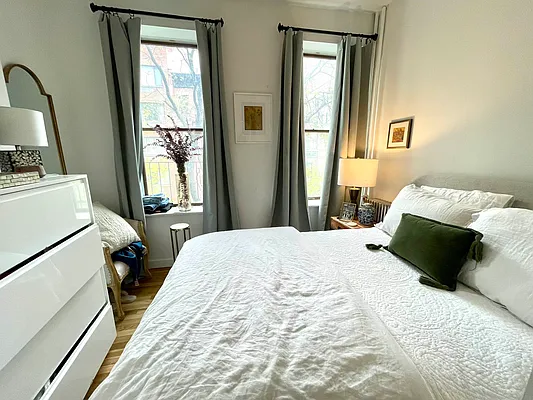 Rented by J PRESTON AND ASSOCIATES INC | media 5
