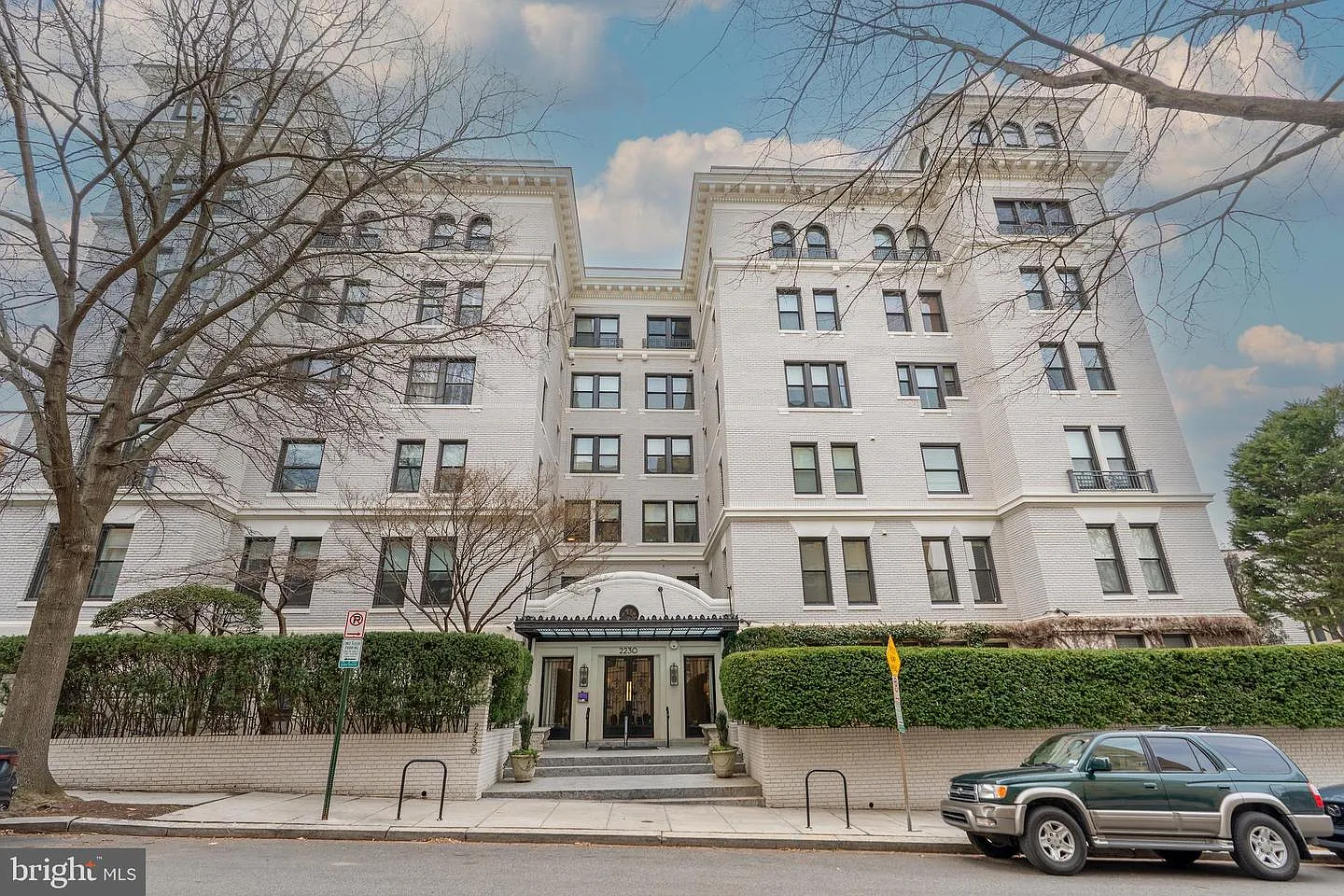 2230 California St NW APT 3BE photo 1