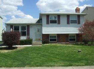2136 Drumlin Dr, Grove City, OH 43123