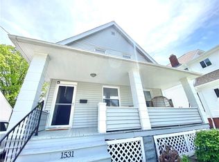 1531 Hopkins Ave, Lakewood, OH