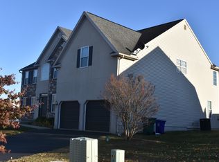 264 Buckhead Ln, Douglassville, PA 19518