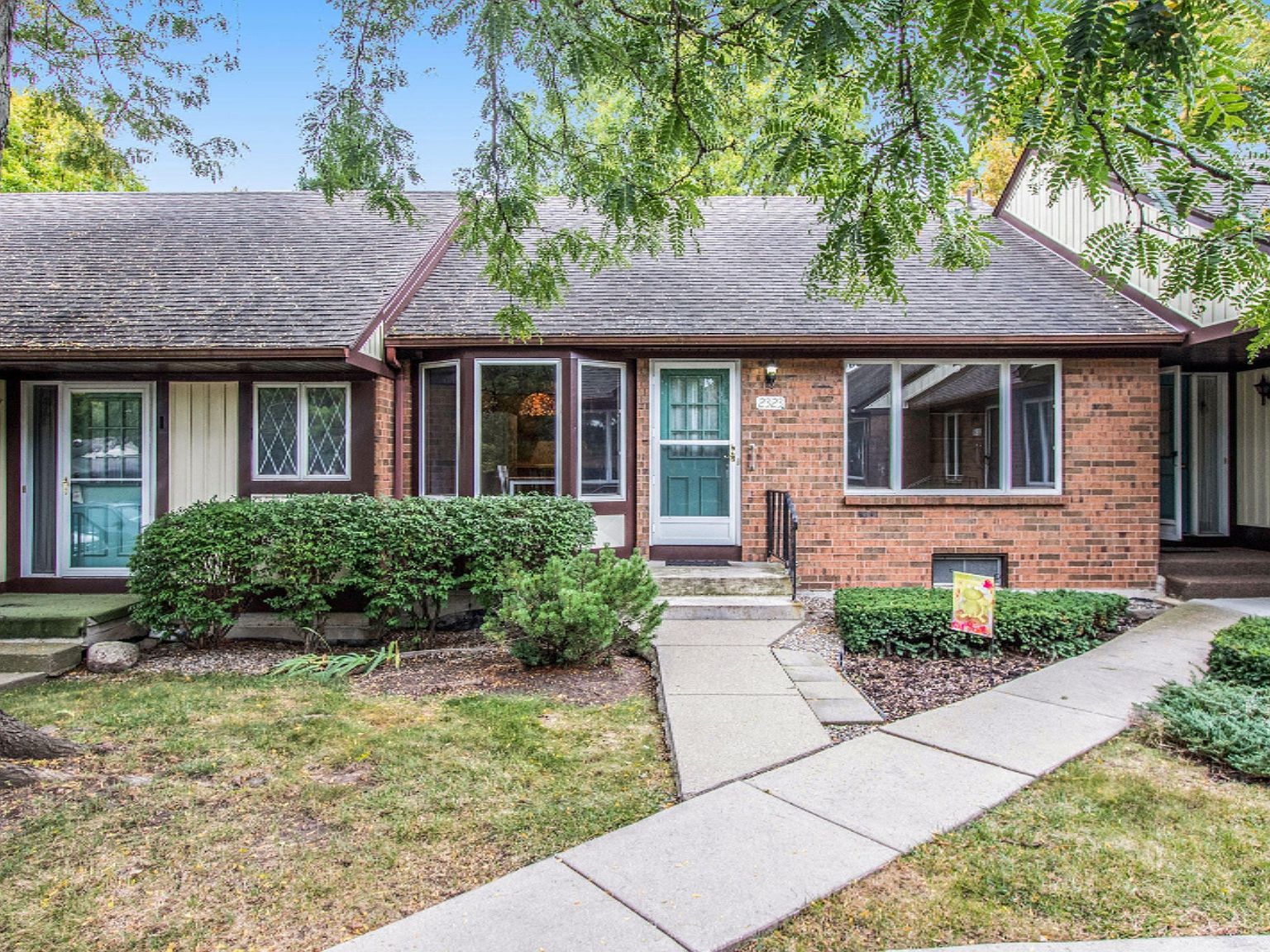 2323 Radcliff Village Dr SE, Grand Rapids, MI 49546 Zillow