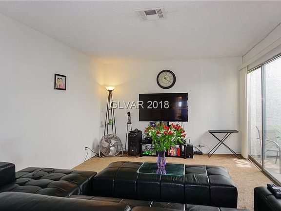4th image of 255 N Lamb Blvd