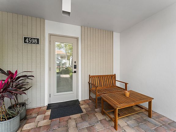 3rd image of 4598 Kittiwake Court #7