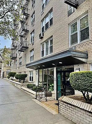 1st image of 2021 84th St APT 3C
