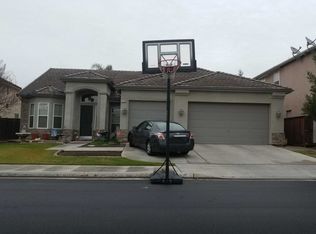 5780 W Chennault Ave, Fresno, CA 93722